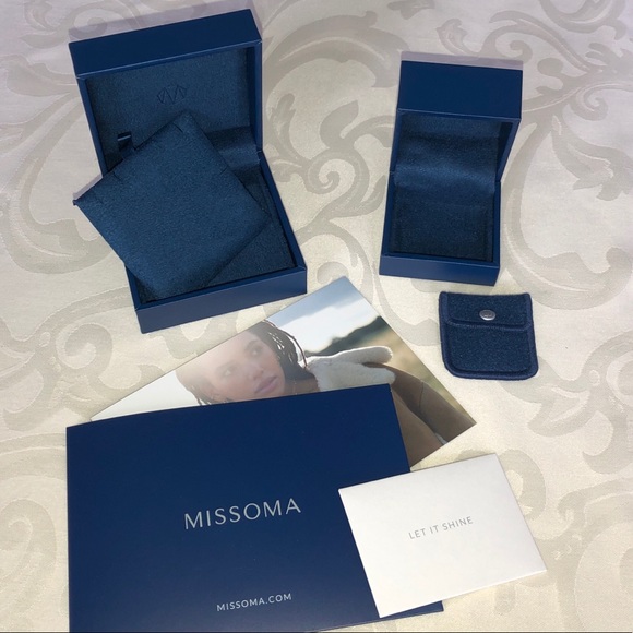 Missoma Jewelry Gift/Storage Boxes - Picture 3 of 7